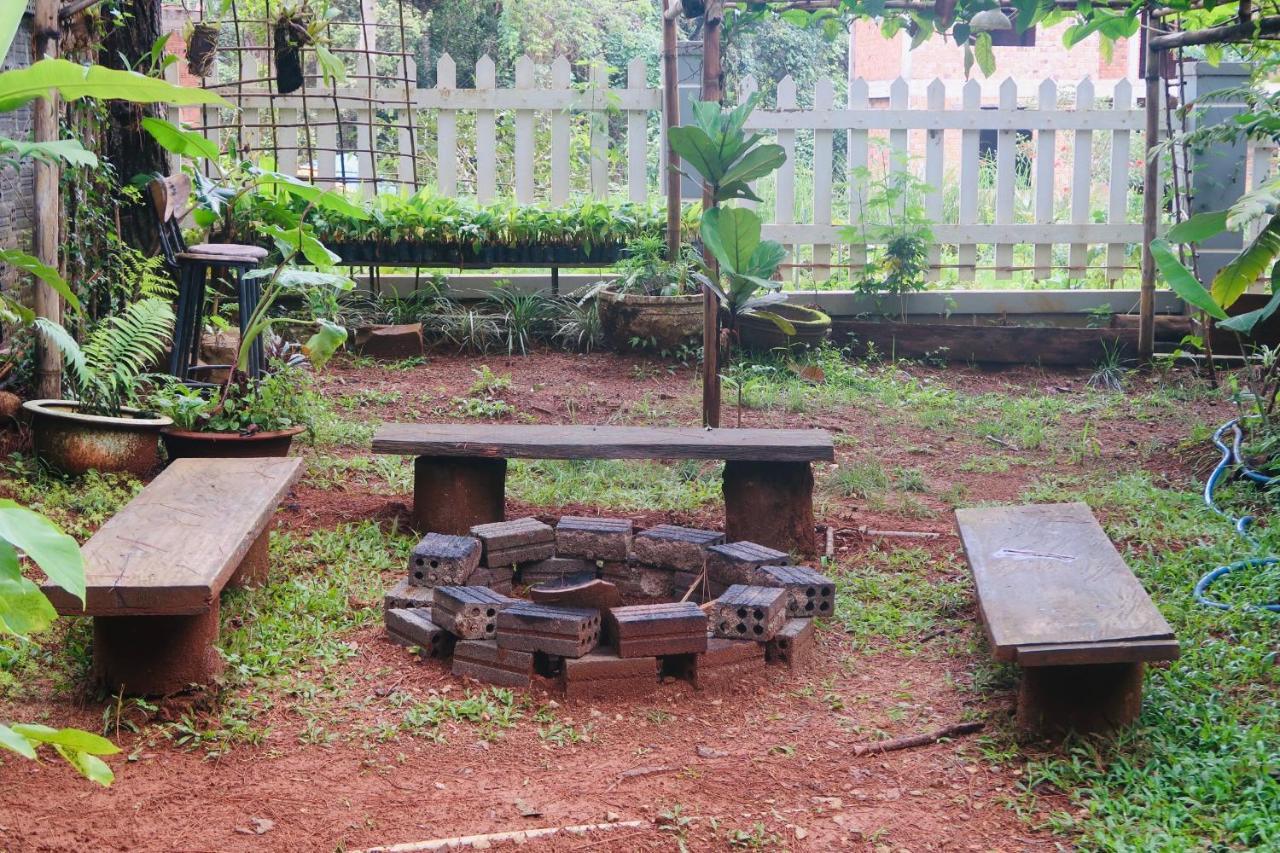 La Maison Homestay Mang Den Kon Tum Exteriör bild