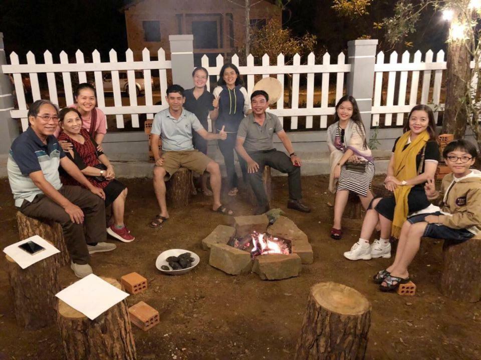 La Maison Homestay Mang Den Kon Tum Exteriör bild